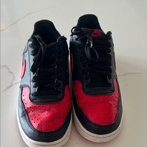 Nike Black and Red Low-Top Sneakers